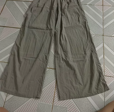 清衣柜！阔腿裤均码，适合160以下穿！有点...