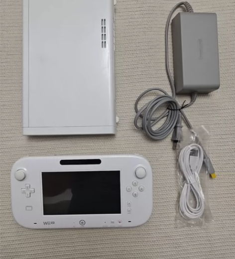 wiiu日版 游戏机 白色32G 提拉米苏...