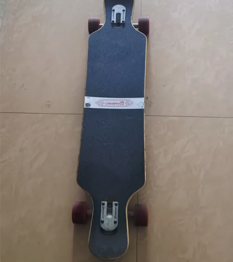 闲置滑板30元出掉 感兴趣的话点“我想要”...