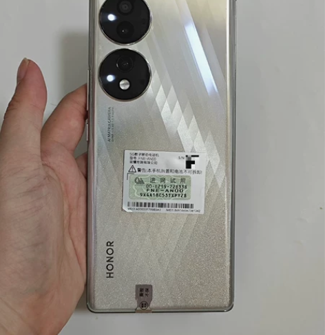 实拍图 95新   荣耀70（5g）金色8...