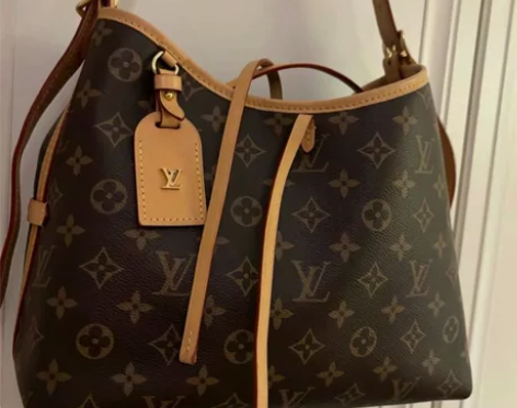 carryall小号，全新仅试背，走线油边...