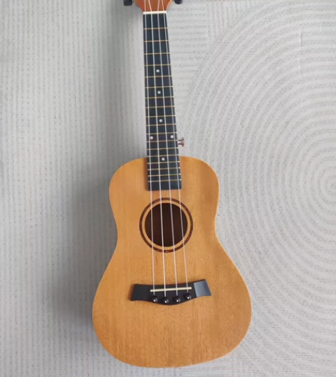 【低价出原价700多的尤克里里】低价转让原...