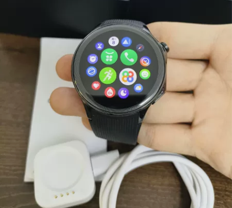 oppo watch x 星夜飞行 今年4...