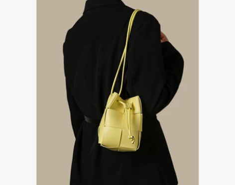 POPLAR小众轻奢迷你斜挎手机包女202...