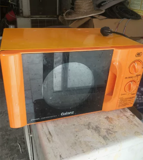 格兰仕微波炉!成色如图!杠杠滴!120自提...