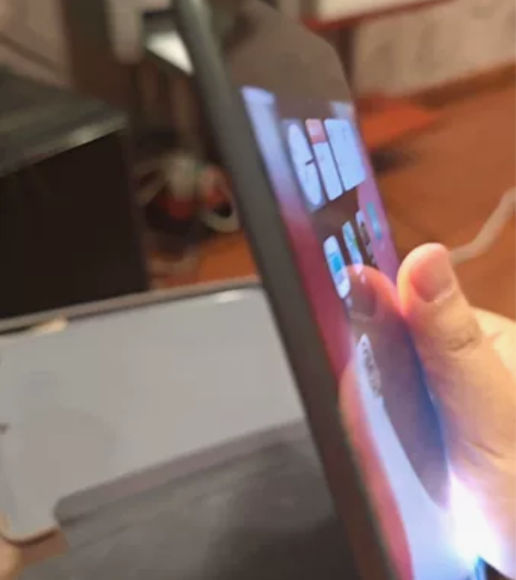 iPad mini5 64g 自用。没得充...