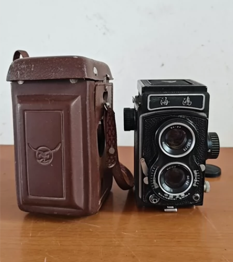 老式海鸥4B照像机，成色看图，快门动作正常...