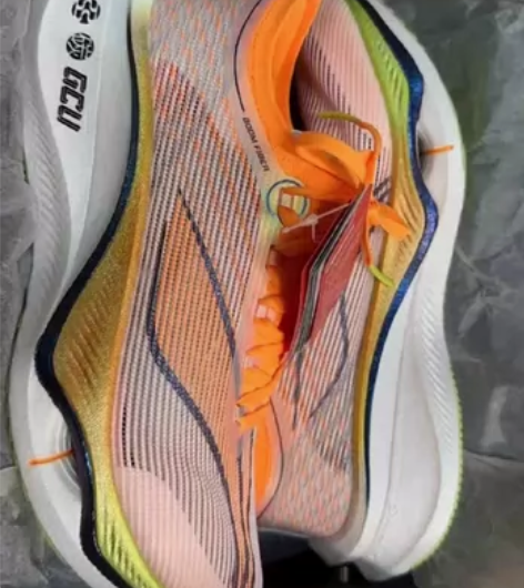 李宁 飞电3.0 Ultra 科技 弜科技...