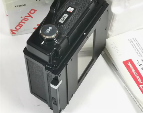 玛米亚RB67的645后背一个，就是图上的...