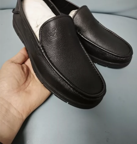 全新 38码  品牌Camel骆驼  真皮...