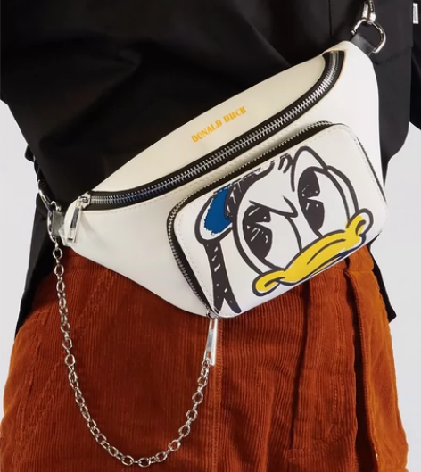 不莱玫女包胸包 可单肩 可调节 全新 五金...