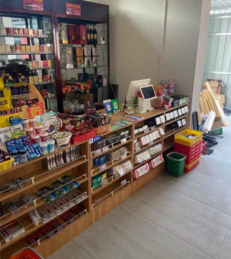 超市转让，临近淀山湖景区周边有工厂区，有固...