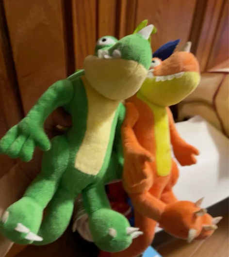 石器时代 绿人龙和红人龙。胜思出的 感兴趣...