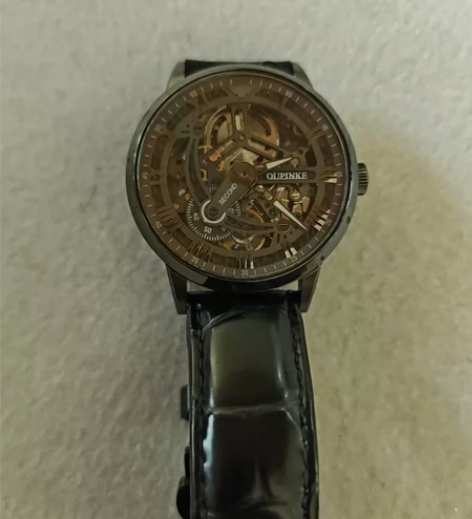 欧品客机械表 主打就是一个好看一个牌子 看...