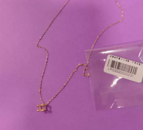 飞亚达魔方项链   买手表送的  材质我也...