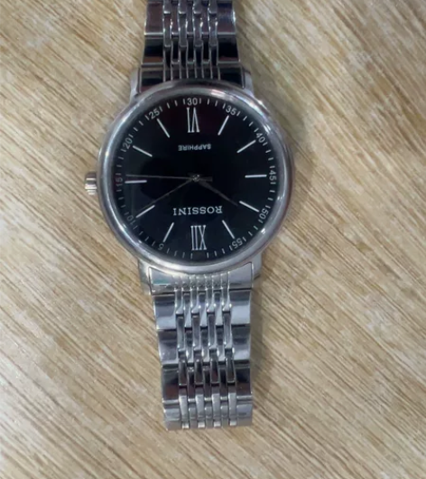 罗西尼手表闲置已久有需要的看过来 感兴趣的...