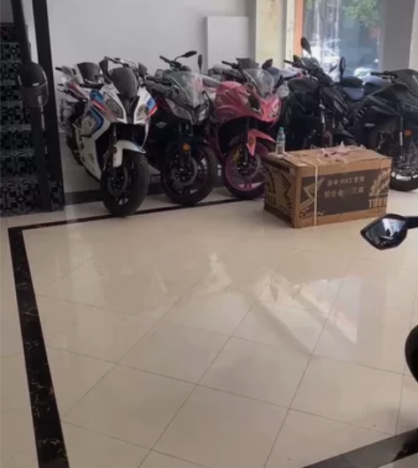 摩托车整车 感兴趣的话点“我想要”和我私聊...