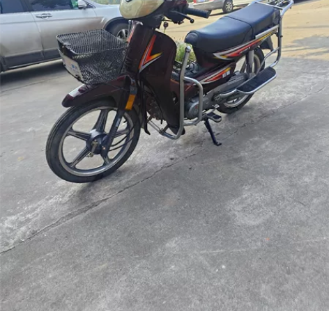 银钢助力摩托车。110发动机。一直在家吃灰...