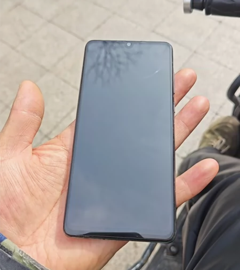 华为p三零个人  一手机  一直带套使用 ...