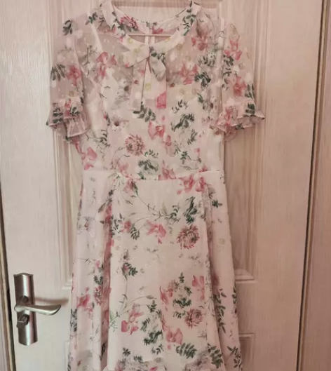 闲置99成新品牌时尚女装，品质超好 品牌：...