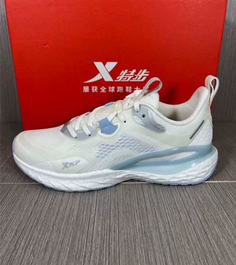 39-45码！全新！正品特步动力巢夏季单网...