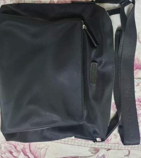 全新稻草人黑色单肩包斜挎包，横款。京东自营...