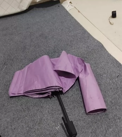 LATT LIV品牌三折紫色纯色晴雨伞，实...