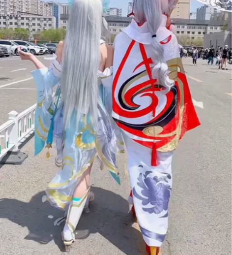 【三町目游龙清影大全套】 衣服自己华改过一...