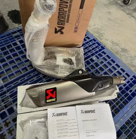 雅马哈R1 正品红标尾段 价格低 感兴趣的...