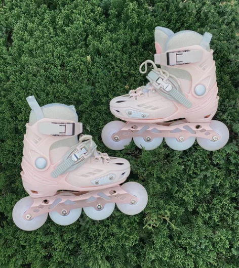 （全新现货）斯威轮滑鞋斯威T9溜冰鞋儿童教...