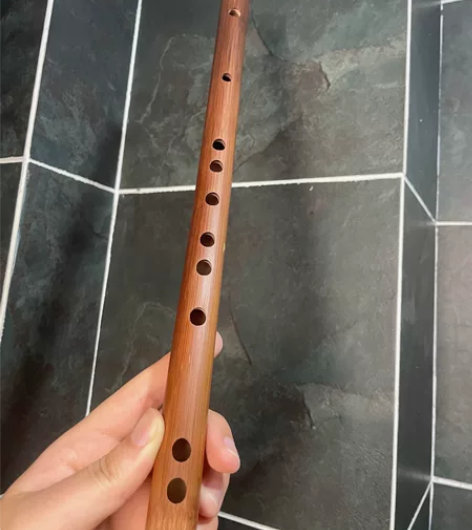 很好的一个笛子材料很好， 适合初学者学习的...