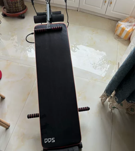 ?处理闲置的多德士（DDS）仰卧起坐健身器...