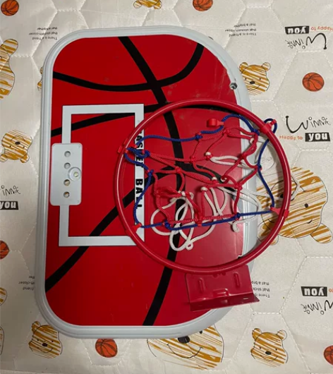 儿童铁框篮球架板，99新，小女孩不爱玩闲置...