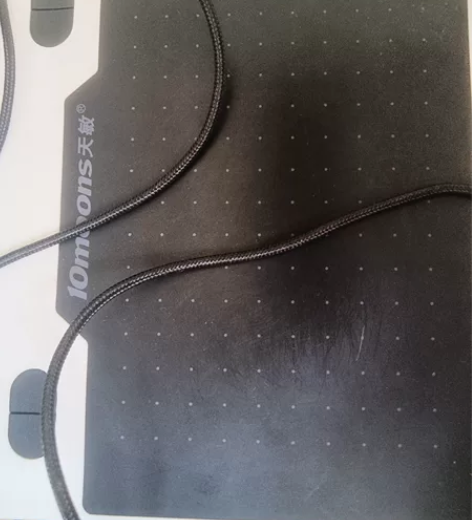 天敏数位板 笔+板+线，没贴膜较新，没用过...