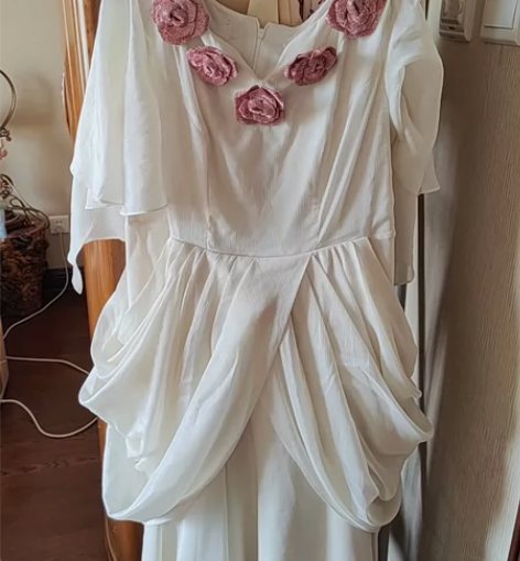 【租赁】立体花朵礼服长裙租赁，在青岛300...