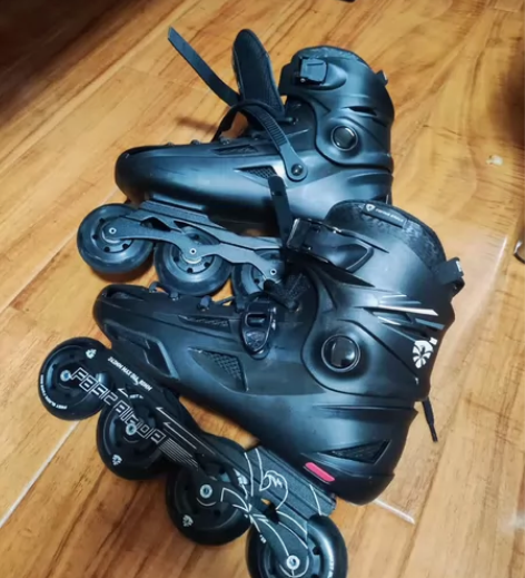 飞鹰 轮滑FBS 去年8月京东购买，只划过...