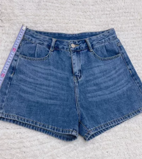 清衣柜，28码蓝色软牛仔短裤，腰围72 感...