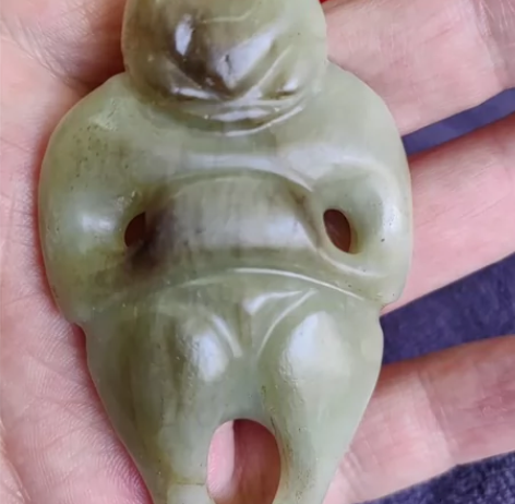 玉雕工漂亮喜欢的来，售出不退不换。 感兴趣...