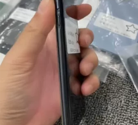 华为荣耀60se，纯?成原?色不错，8+2...