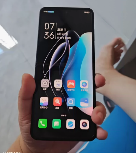 中兴  Nubia 努比亚 flip 折叠...