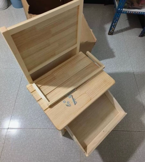 便宜清仓处理一批美术生专用画桌纯实木的,数...