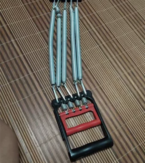 弹簧拉力器！带握力训练。非偏远地区包邮。两...