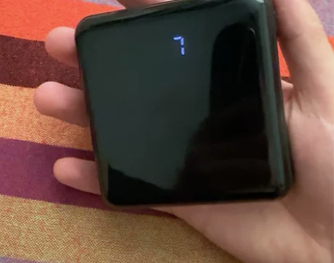 自带线10000毫安快充充电宝罗马仕小米安...