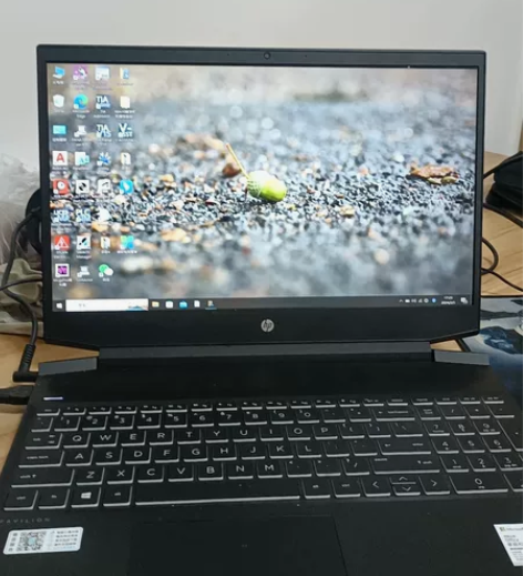 ?惠普光影精灵7锐龙八核 R7—4800H...