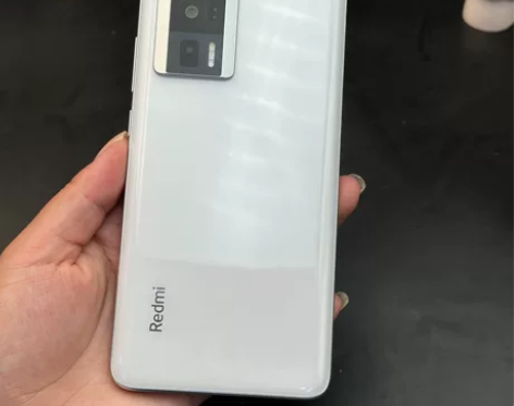 红米k60白色8+256G，原机靓。无锁无...