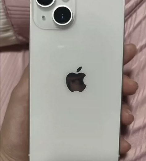 苹果14 白256 感兴趣的话点“我想要...