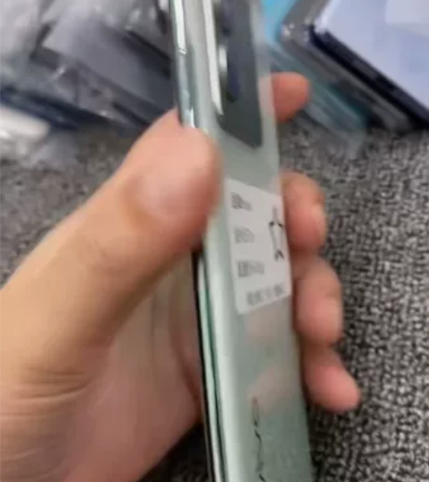 vivo s16  原?态生?靓机  8?...