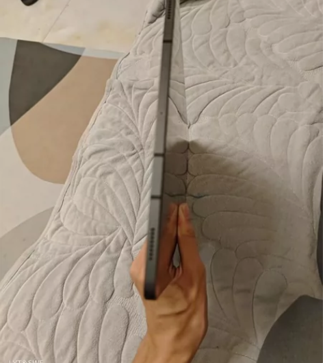 三星 s8+ 8+128 个外观小磕碰 屏...