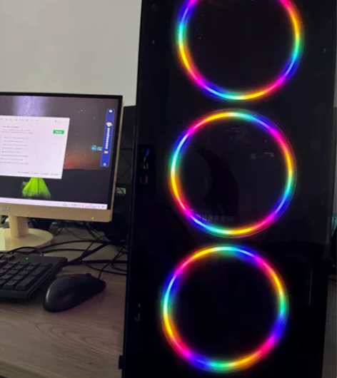 办公游戏主机i5-7400cpu，七彩虹独...