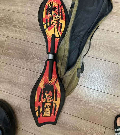 蛇形滑板 九成新 友情转让 限自取 北京海...